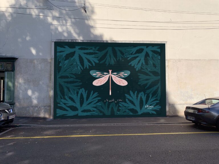FRESQUE MURALE – LIBELLULE